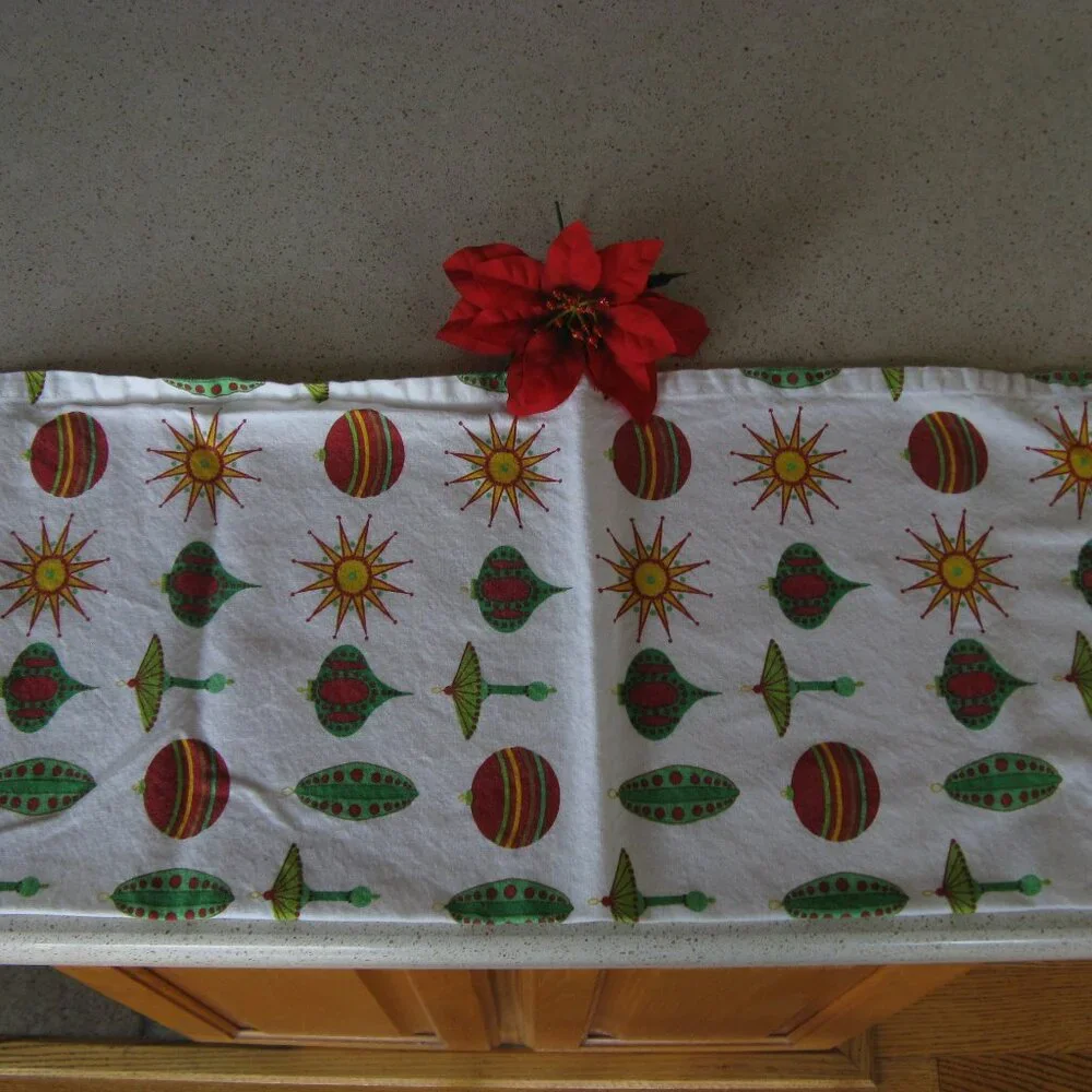 Crate & Barrel Christmas Ornaments Kitchen Towel